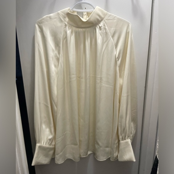 Beige chic blouse - Picture 1 of 2